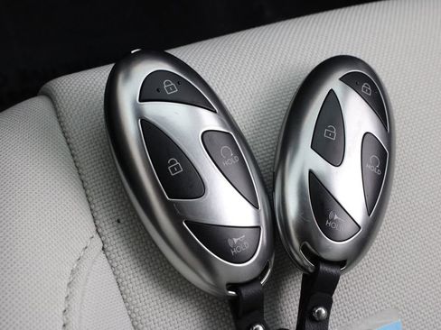 Certified 2026 Hyundai Santa Fe SE w/ Tow & Go Package image 31