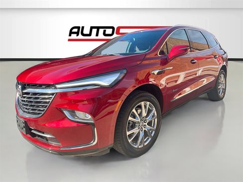 Used 2024 Buick Enclave Essence w/ Experience Buick Package image 3
