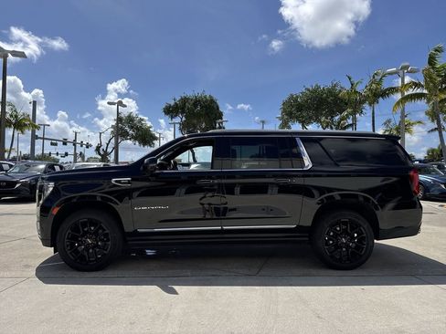 Used 2023 GMC Yukon XL Denali AWD/4WD image 27