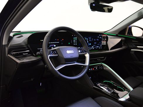 New 2025 Audi Q5 Premium Plus image 24