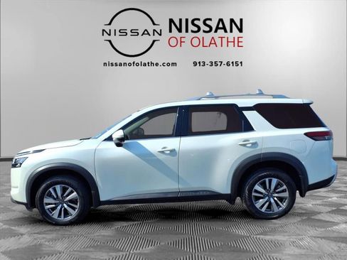 Used 2022 Nissan Pathfinder SL image 19