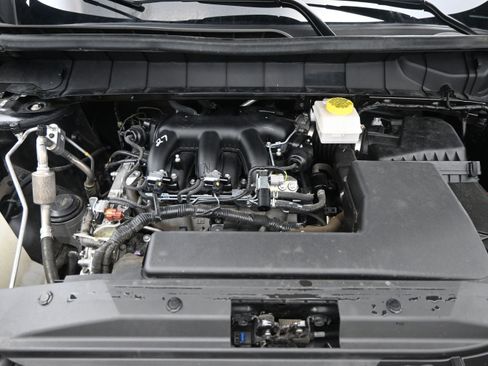 Used 2025 Nissan Pathfinder SV AWD/4WD image 19