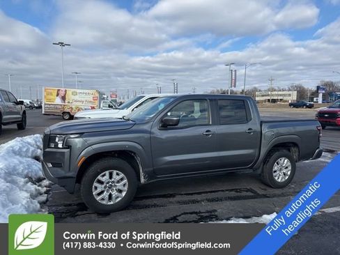 Used 2023 Nissan Frontier SV image 4