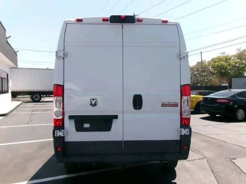 Used 2018 RAM ProMaster 2500 FWD image 4