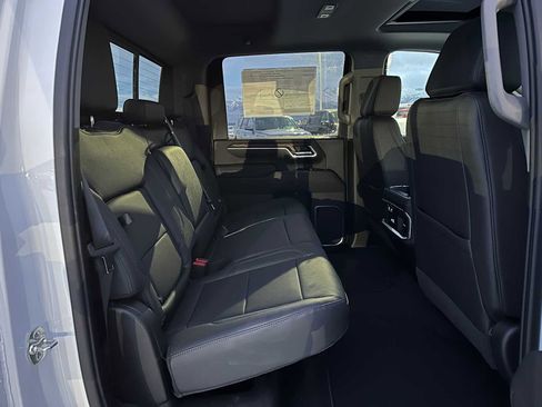 New 2026 GMC Sierra 2500 SLT w/ SLT Convenience Package image 12