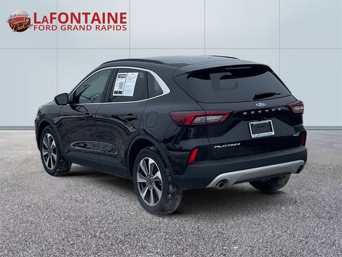 Used 2024 Ford Escape Platinum image 5