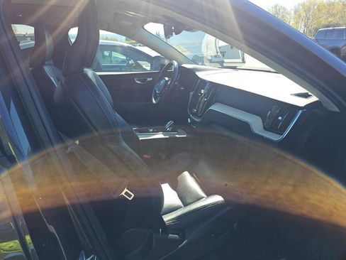 Used 2022 Volvo XC60 T8 Inscription w/ Advanced Package image 3
