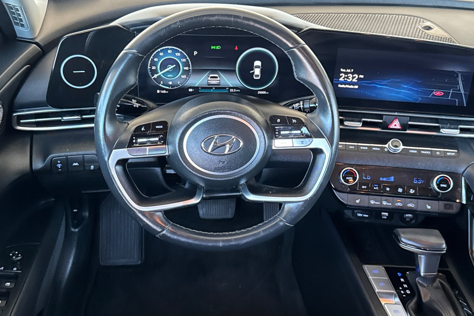 Used 2023 Hyundai Elantra SEL w/ Convenience Package FWD image 17
