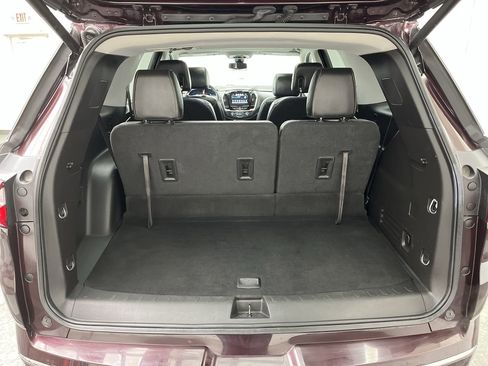 Used 2018 Chevrolet Traverse Premier image 33