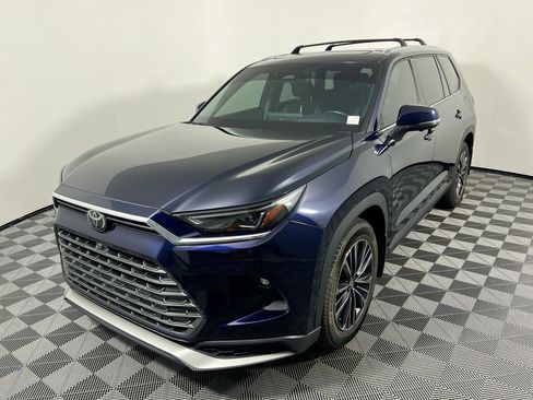 Used 2024 Toyota Grand Highlander AWD Hybrid image 7
