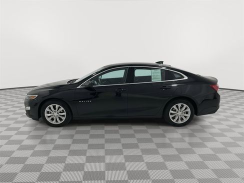 Used 2020 Chevrolet Malibu LT image 3
