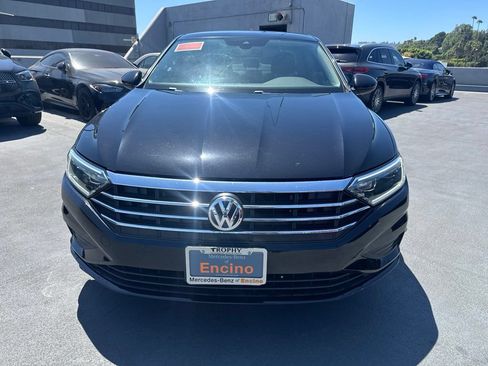 Used 2021 Volkswagen Jetta SEL FWD image 2