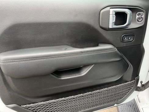 Used 2021 Jeep Wrangler Unlimited Sahara w/ Dual Top Group image 25