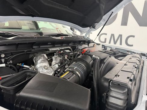 New 2026 GMC Sierra 2500 SLE AWD/4WD image 4