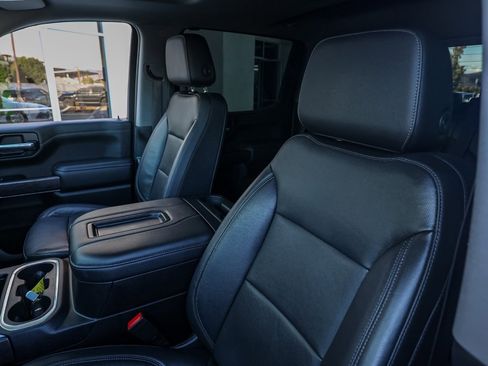 Used 2019 Chevrolet Silverado 1500 LTZ w/ LTZ Premium Package image 15