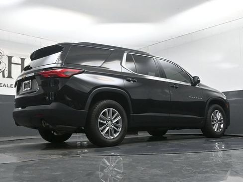 Used 2022 Chevrolet Traverse LT FWD image 36