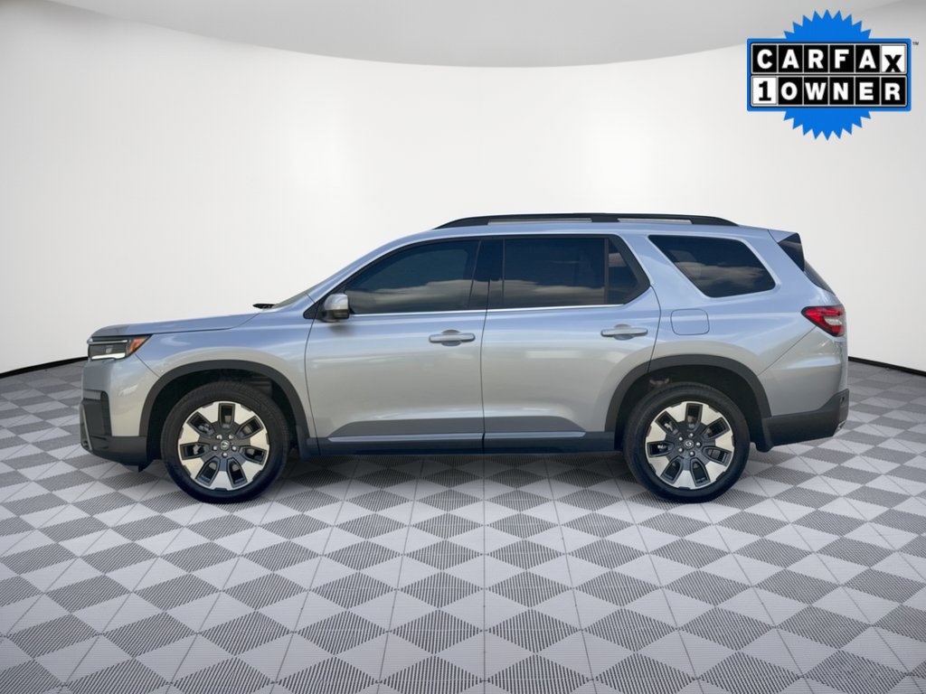 Used 2026 Honda Pilot Touring image 2