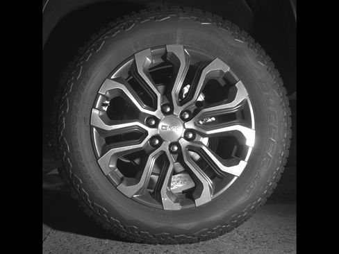 New 2026 GMC Canyon Denali AWD/4WD image 11