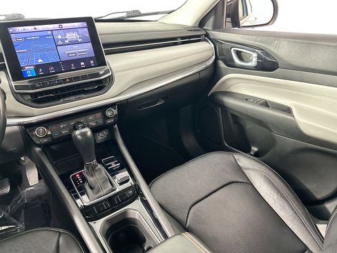 Used 2022 Jeep Compass Limited w/ Elite Group image 23