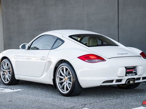 Used 2011 Porsche Cayman image 7