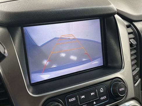 Used 2017 Chevrolet Suburban LT AWD/4WD image 38