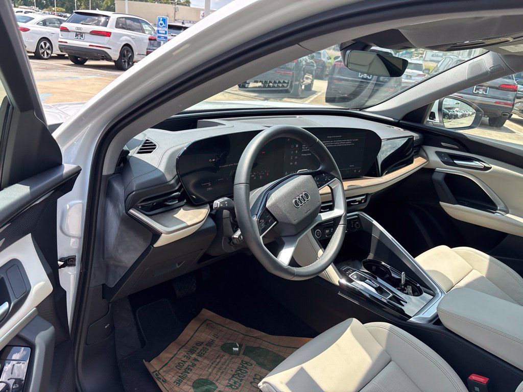 Used 2025 Audi Q5 Premium Plus w/ Premium Plus AWD/4WD image 18