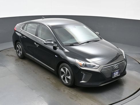 Used 2019 Hyundai Ioniq SEL FWD image 40