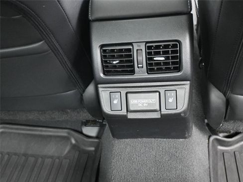 Used 2018 Subaru Legacy 3.6R Limited image 9