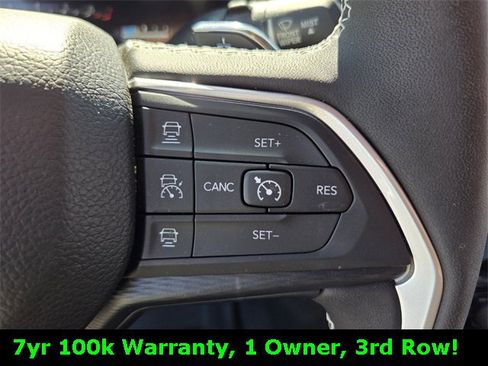 Used 2023 Jeep Grand Cherokee L Laredo image 15