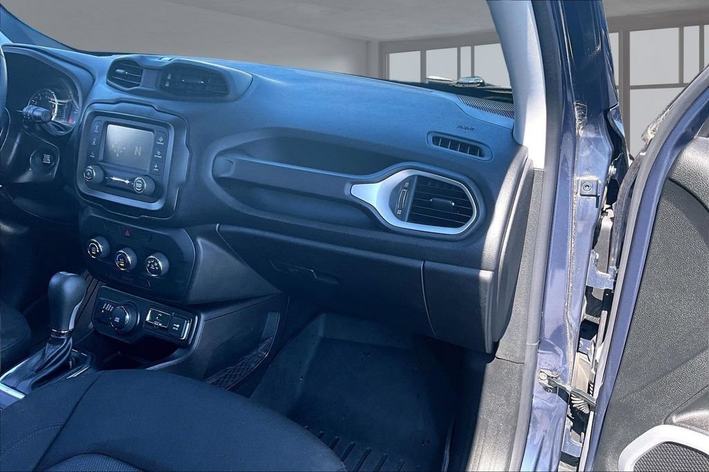 Used 2020 Jeep Renegade Sport w/ Sport Appearance Group AWD/4WD image 17