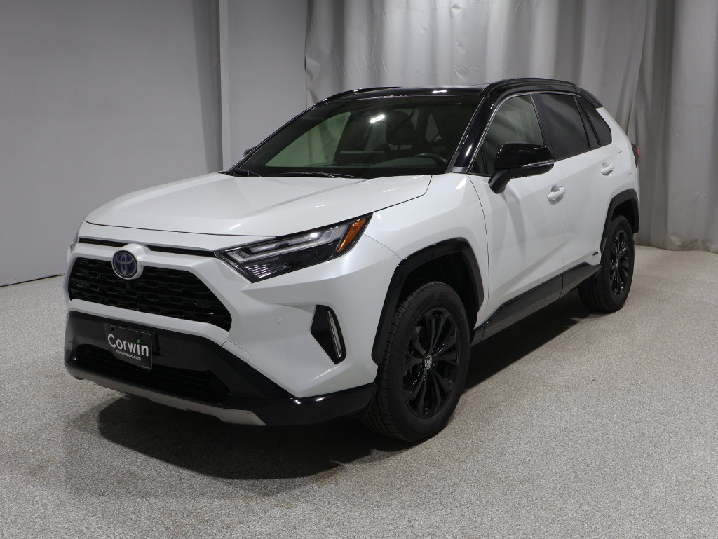 Used 2024 Toyota RAV4 XSE w/ Advanced Technology Package AWD/4WD image 8