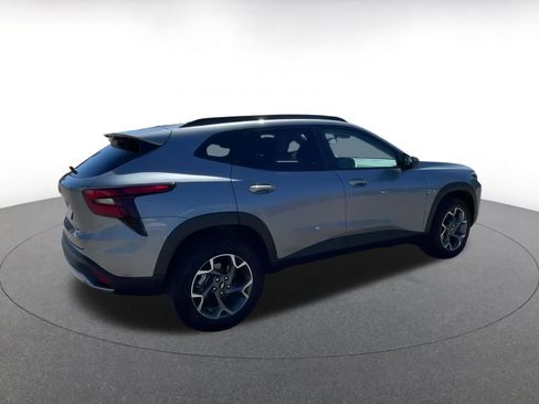 Used 2025 Chevrolet Trax LT image 15