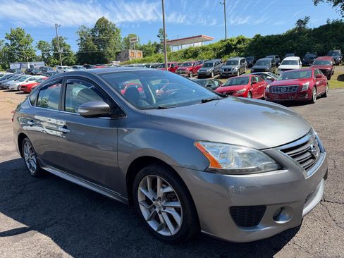 Used 2015 Nissan Sentra SR FWD image 3