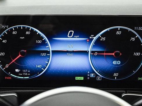 Used 2023 Mercedes-Benz EQB 300 EQB 300 w/ Pinnacle Package image 11