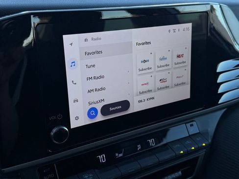 Used 2025 Toyota Camry SE image 20