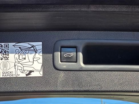 Used 2022 Toyota Highlander Platinum image 22