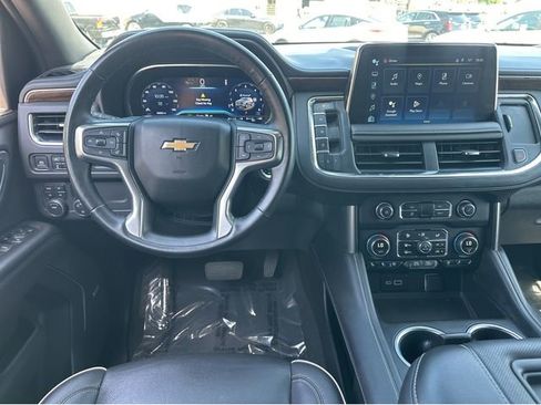 Certified 2024 Chevrolet Suburban Premier AWD/4WD image 6