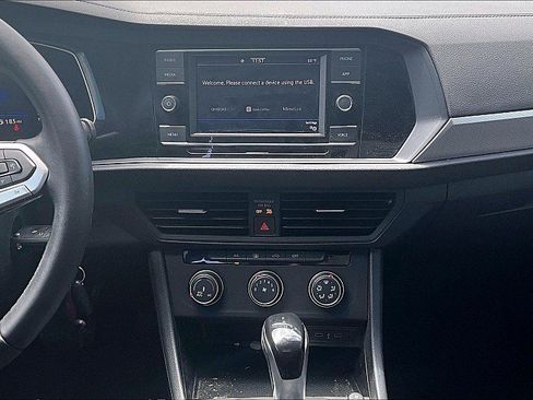 Used 2022 Volkswagen Jetta Sport FWD image 5