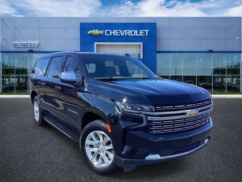 Used 2024 Chevrolet Suburban Premier RWD image 1