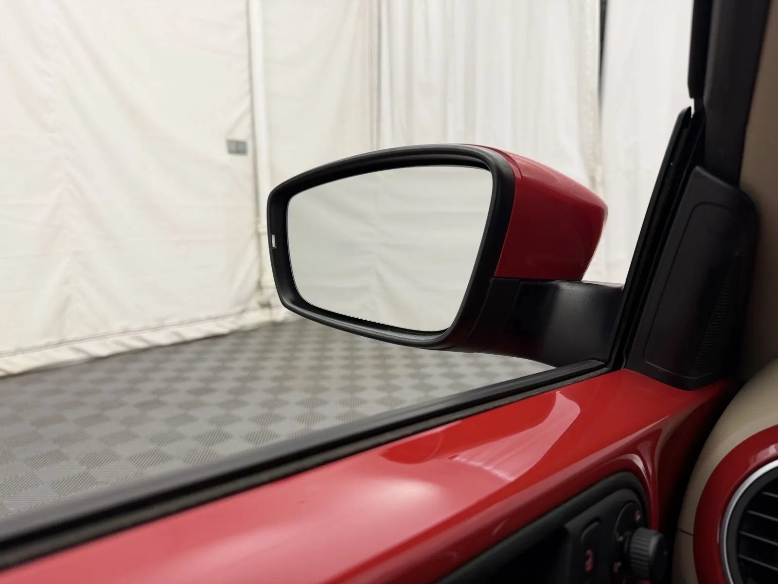 Used 2014 Volkswagen Beetle 2.5 FWD image 11