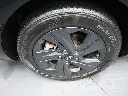 Certified 2023 Hyundai Elantra SEL w/ Cargo Package image 12