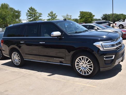 Used 2023 Ford Expedition Max Platinum AWD/4WD image 5
