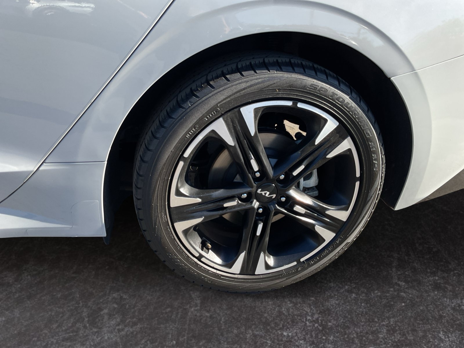 Used 2024 Kia K5 GT-Line w/ GT-Line Premium Package FWD image 9