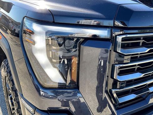 Used 2024 GMC Sierra 2500 AT4 w/ AT4 Premium Plus Package image 31