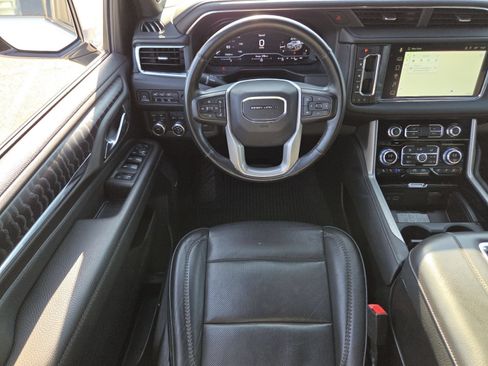 Used 2023 GMC Yukon Denali AWD/4WD image 31