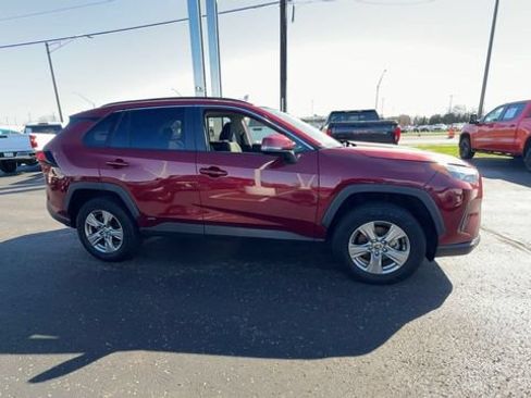 Used 2022 Toyota RAV4 XLE w/ Convenience Package AWD/4WD image 9