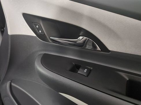 Used 2020 Chevrolet Bolt LT FWD image 14