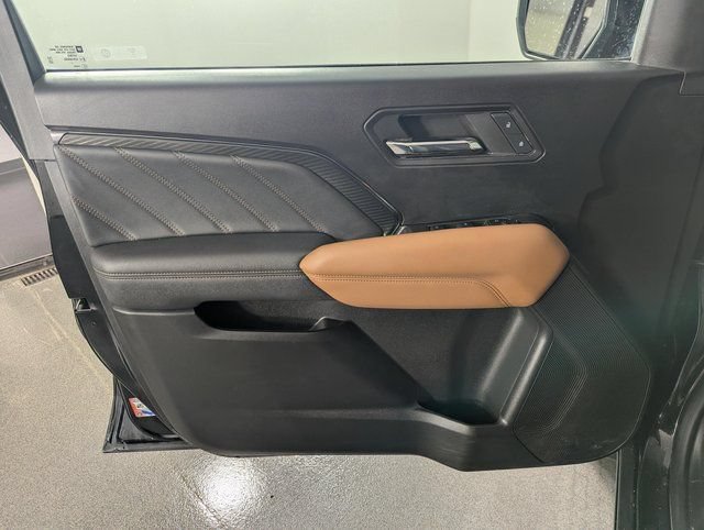 Used 2023 GMC Canyon AT4 w/ Technology Package AWD/4WD image 10