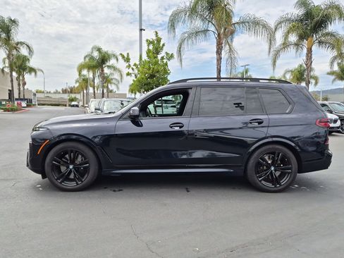 Used 2024 BMW X7 xDrive40i w/ M Sport Package AWD/4WD image 7