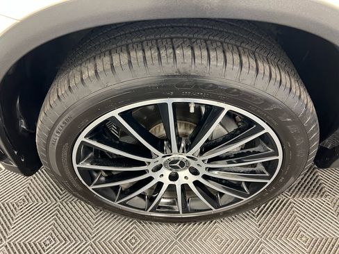 Used 2021 Mercedes-Benz GLC 300 4MATIC Coupe image 36